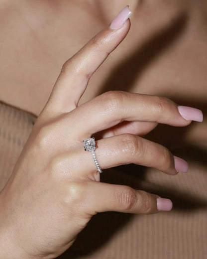 Radiant Grace Ring - DiamSilver